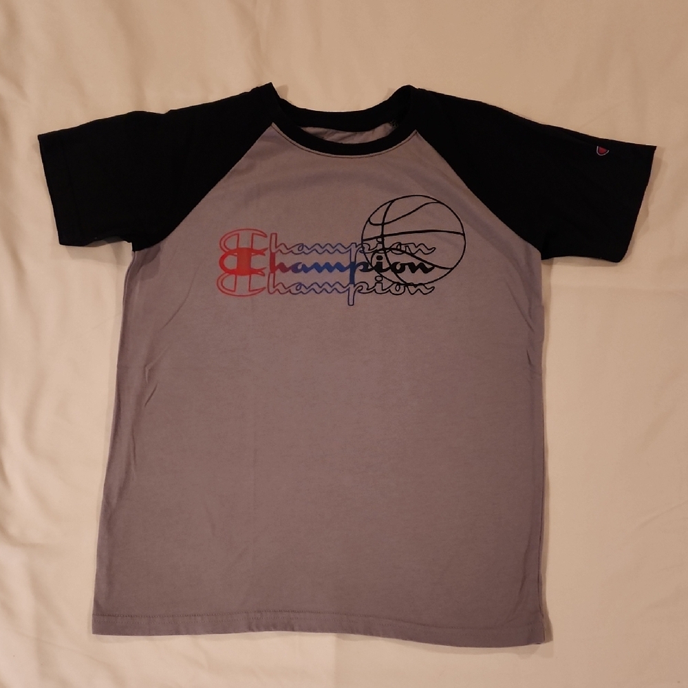 Champion Kids' Short Sleeve Raglan Tee in Gray and Black. Size 10/12